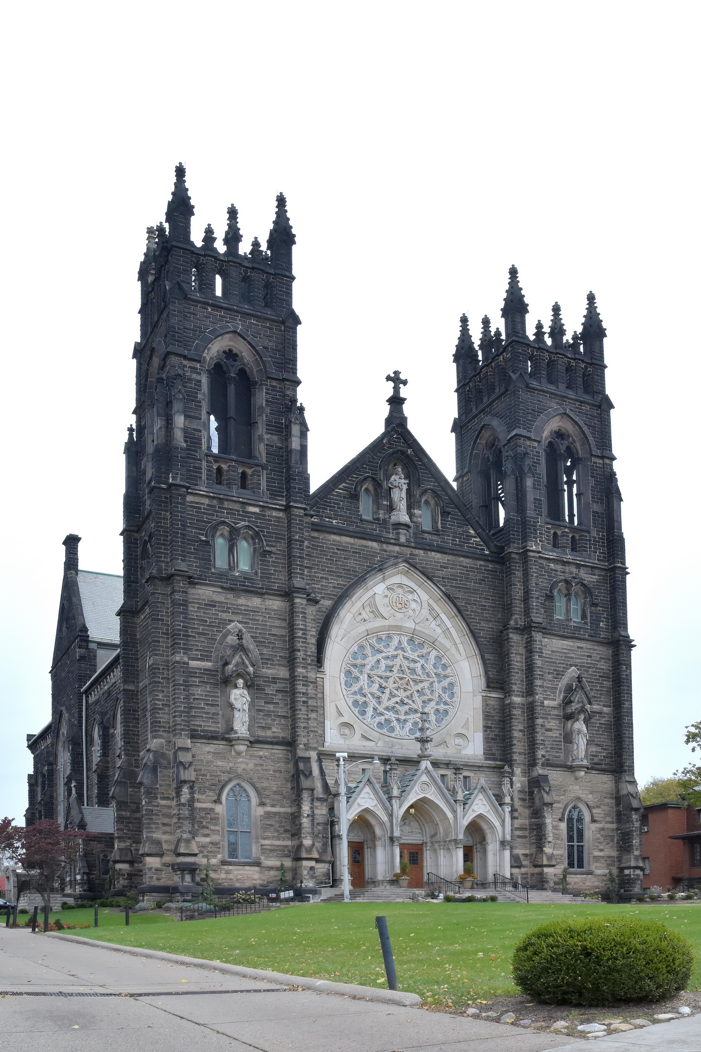 St. Mary Church, Divine Mercy Parish (Massillon)