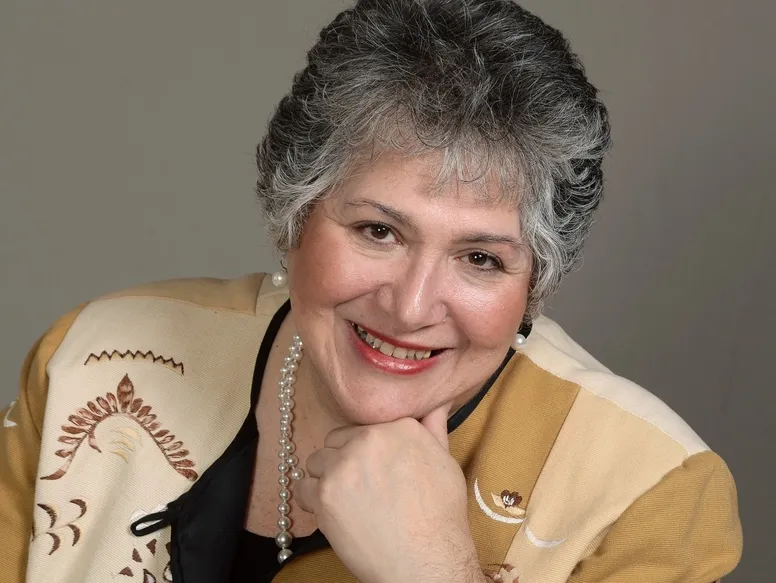 Pattie Condello headshot